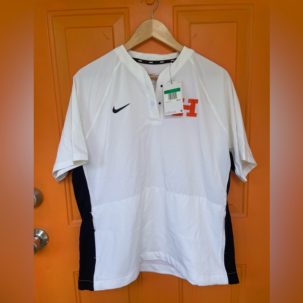 New With Tags Women’s Houston Nike Pullover Lightweight With Pockets